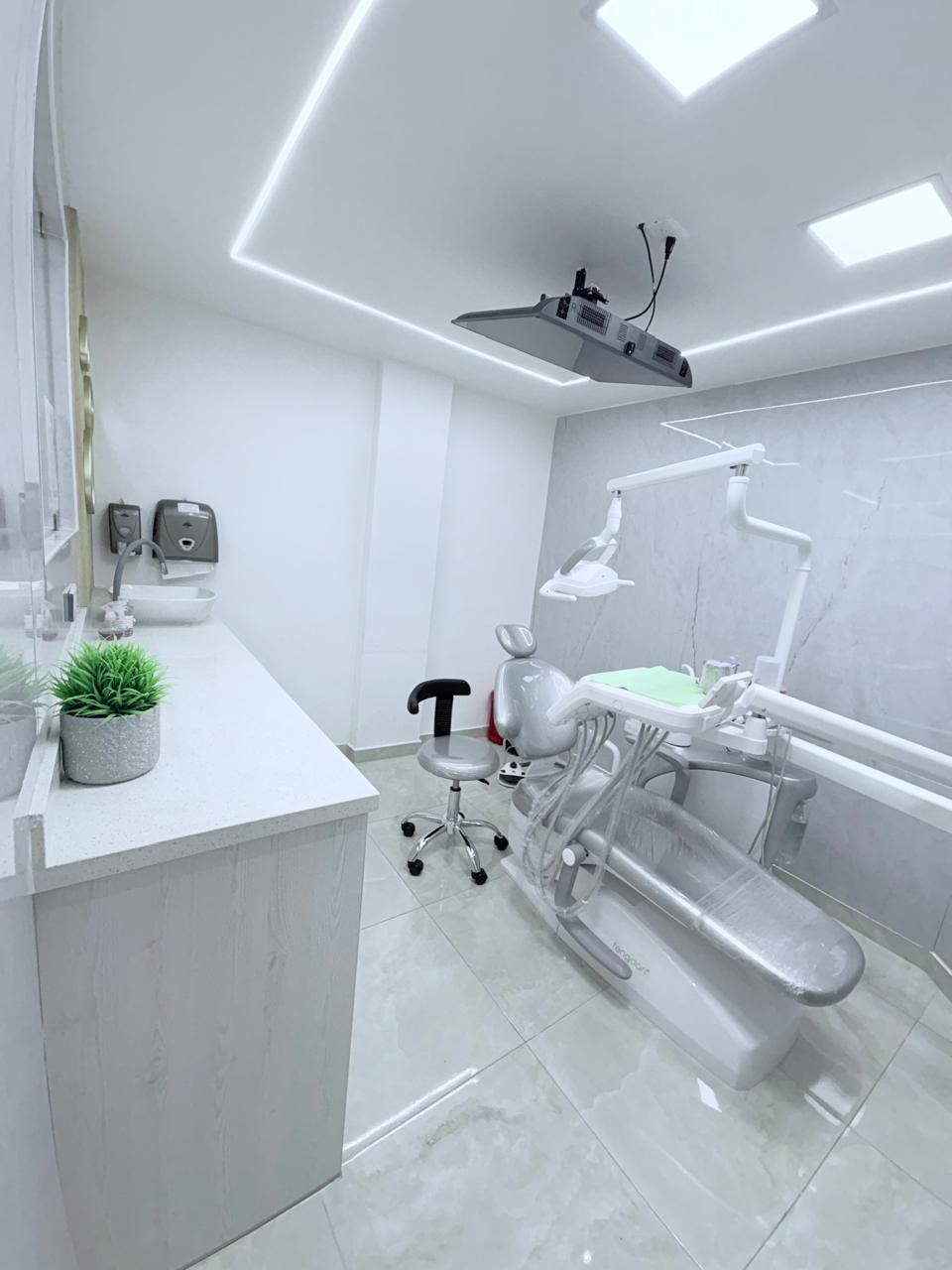 Clínica Dental Águila en Quito