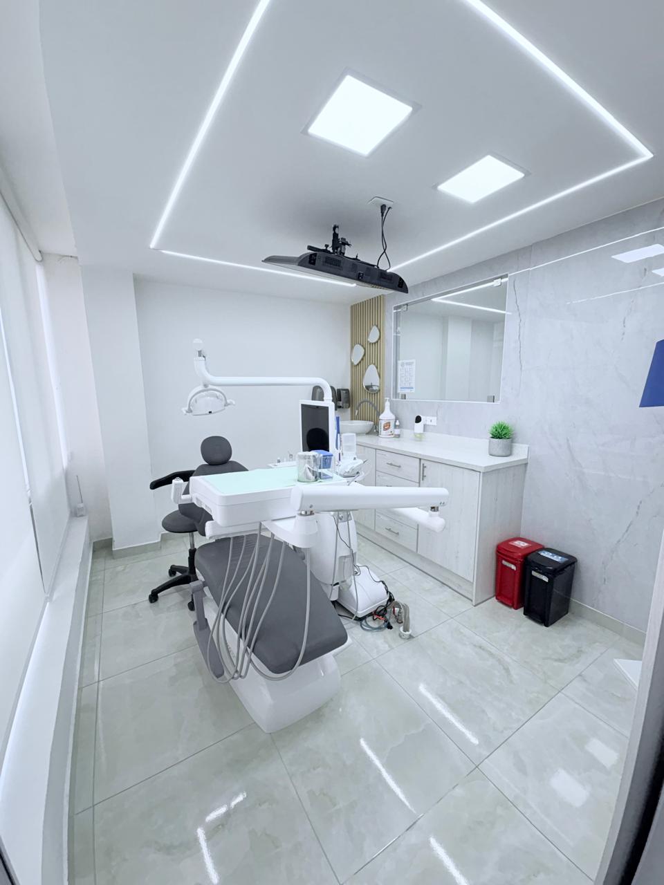 Clínica Dental Águila en Quito